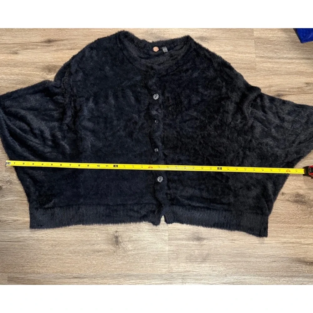 Free People FP One Black Fuzzy Eyelash Knit Batwing Cropped Cardigan Sweater M